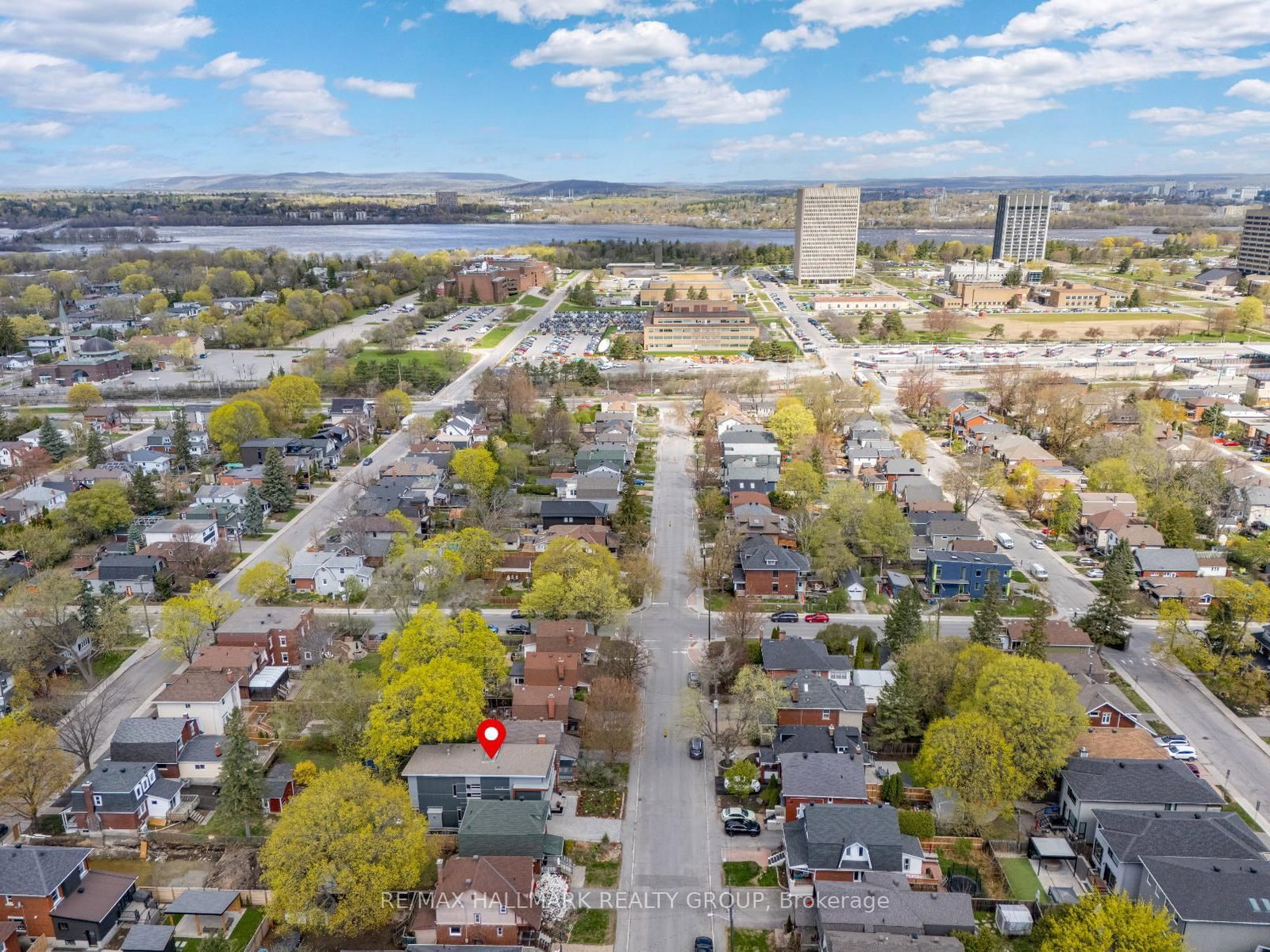 92 Grange Avenue • Ottawa, ON photo 44