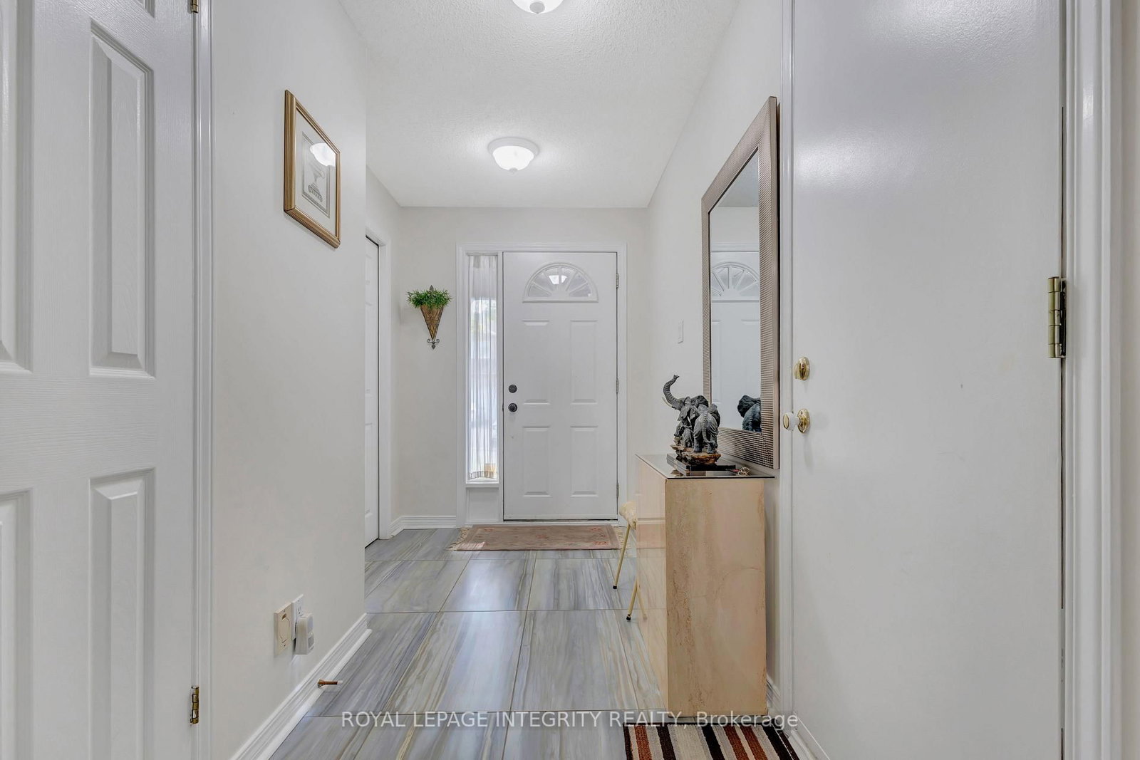 7 Westpointe Crescent • Ottawa, ON photo 7