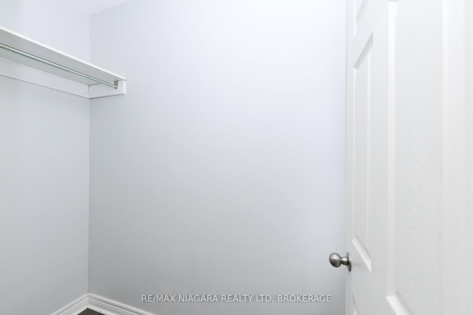 252 Bertie Street • #1 • Fort Erie, ON photo 17