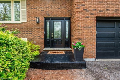 152 7th Concession Road E — photo 5