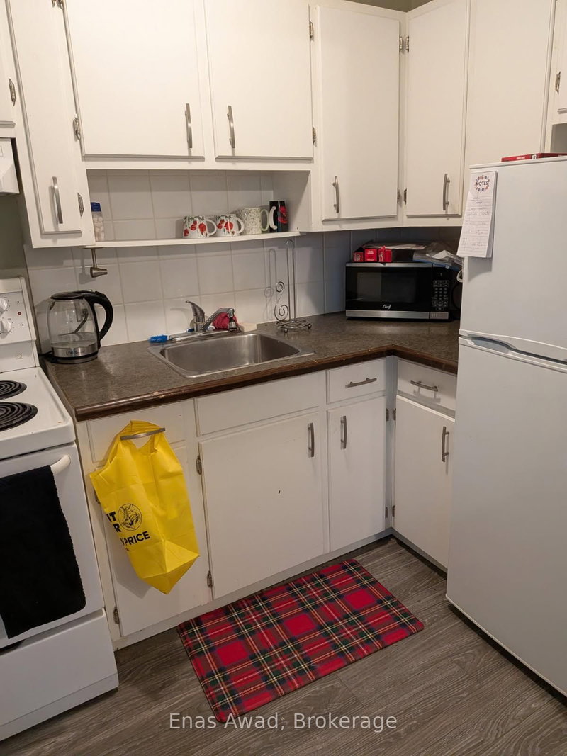 10 - 520 Main Street W