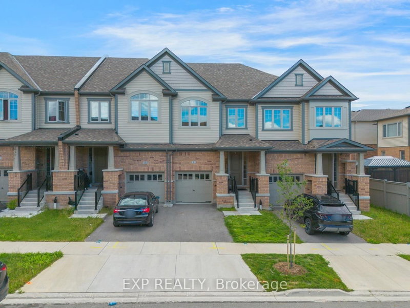 8 Roywood Street