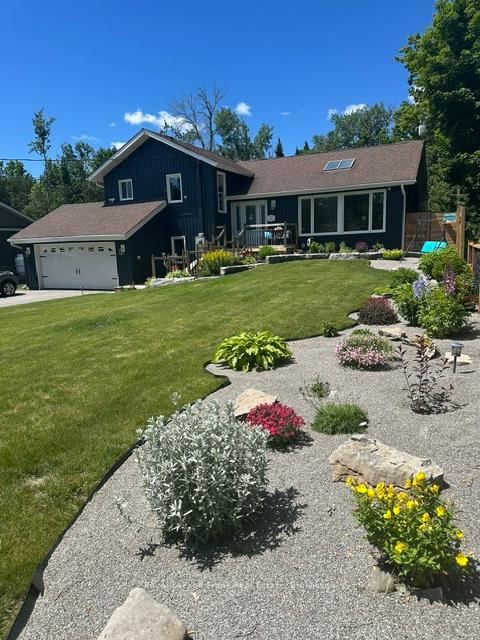 118 Echo Bay Road E