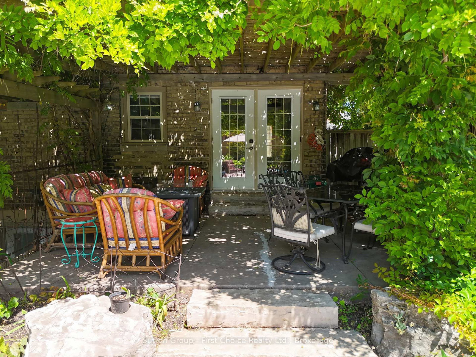 127 West Gore Street • Stratford, ON photo 39