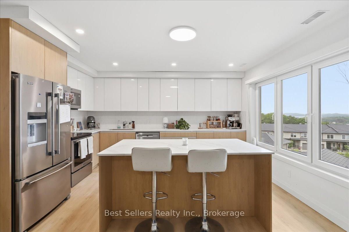 54 Florence Street W