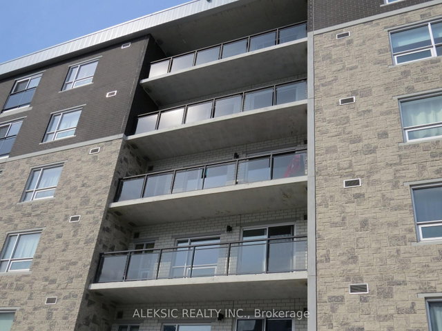 H404 - 275 Larch Street