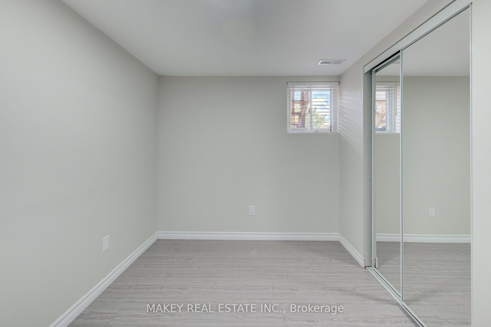 69 Clarke Street N • Woodstock, ON photo 34