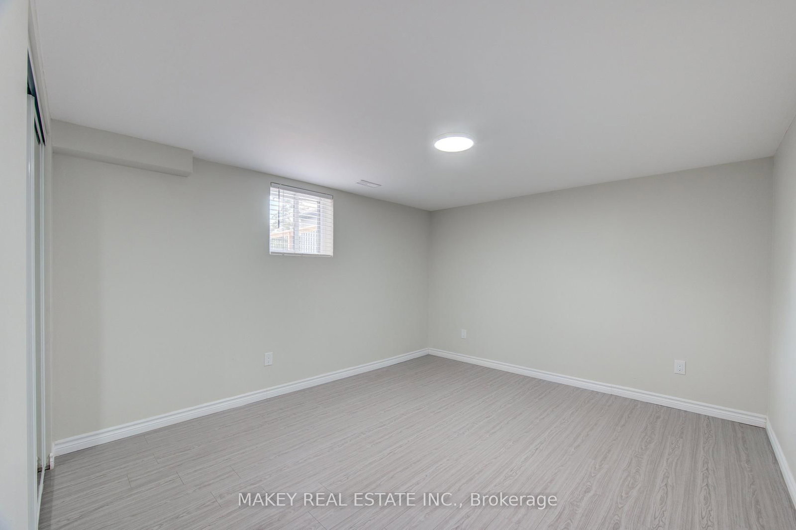 69 Clarke Street N • Woodstock, ON photo 36