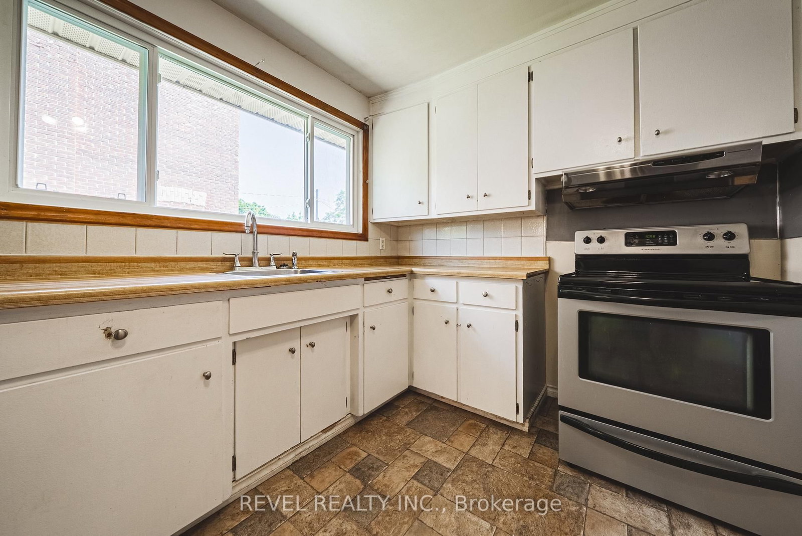 146 superior Street • Brantford, ON photo 18