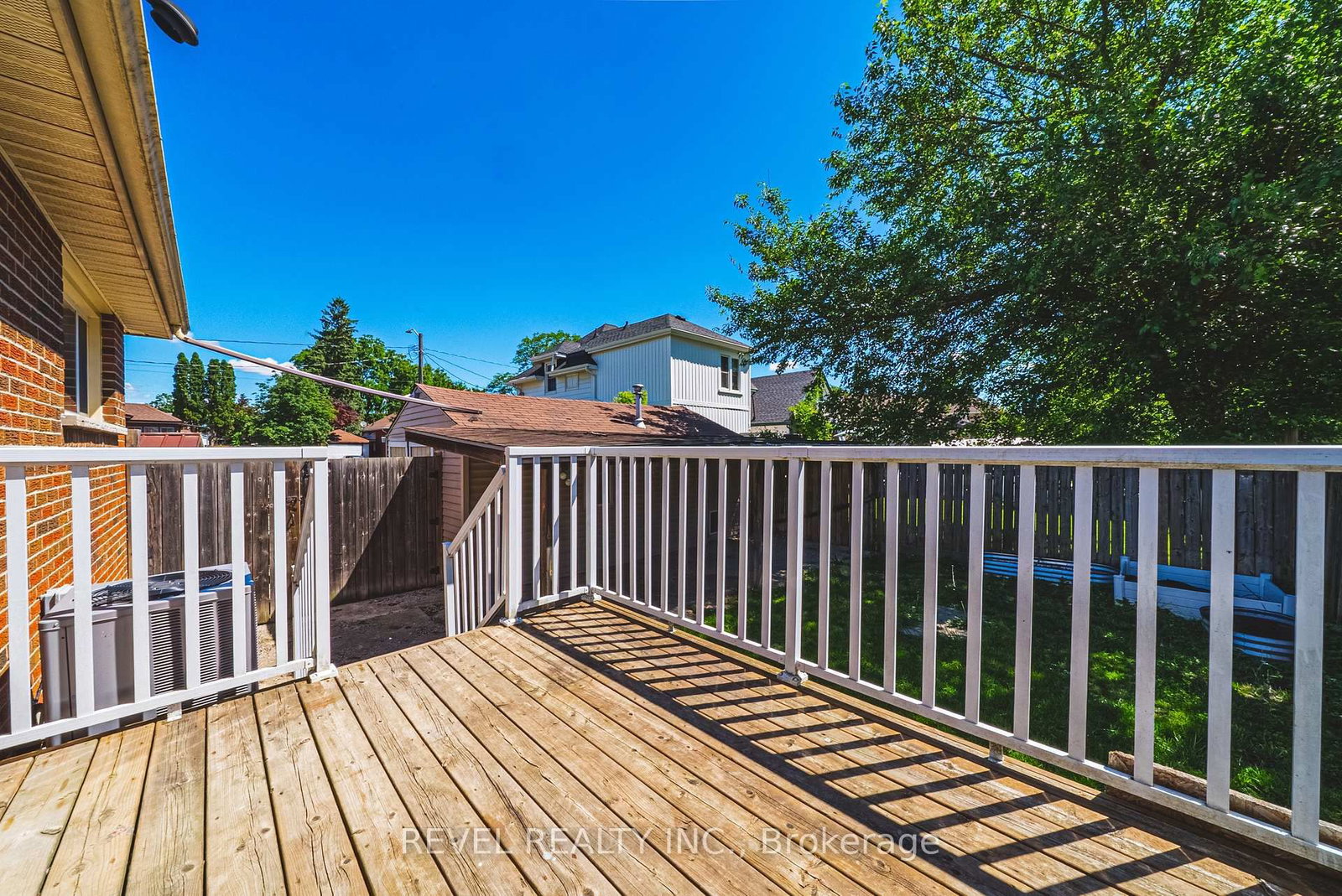 146 superior Street • Brantford, ON photo 32