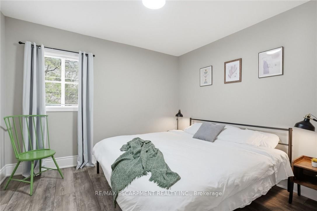 390 W Hunter Street • Hamilton, ON photo 15