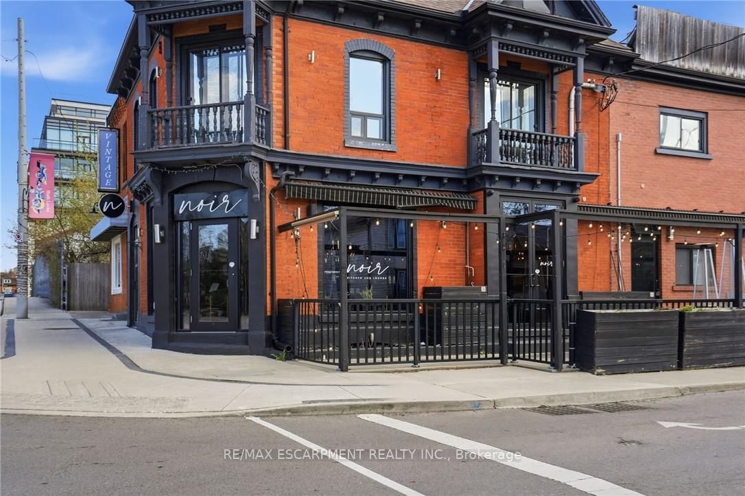 390 W Hunter Street • Hamilton, ON photo 39