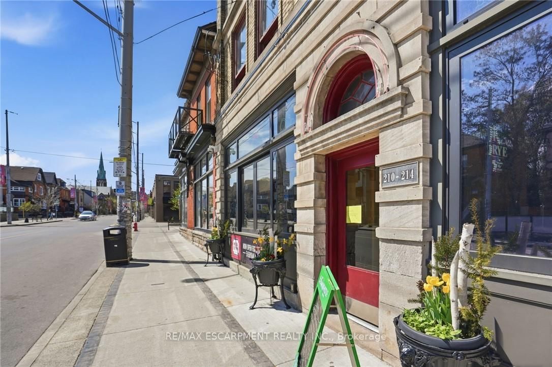 390 W Hunter Street • Hamilton, ON photo 44