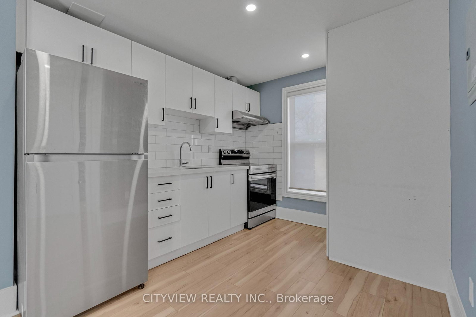 382 Beach Road • Hamilton, ON photo 25