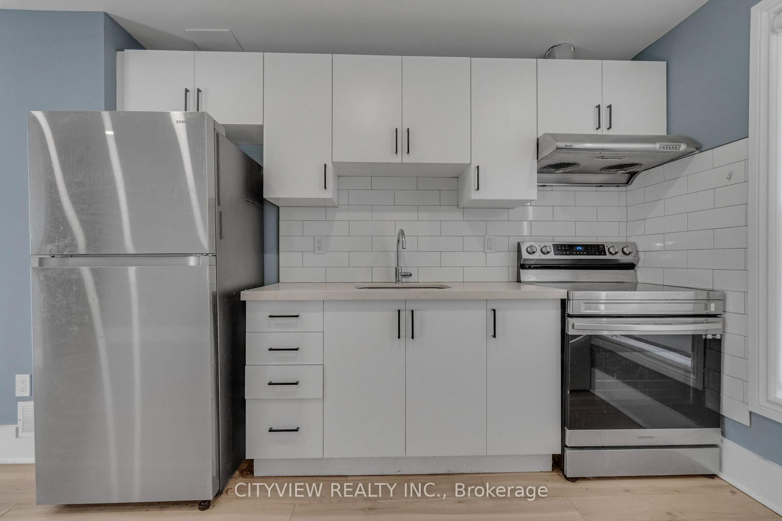382 Beach Road • Hamilton, ON photo 28