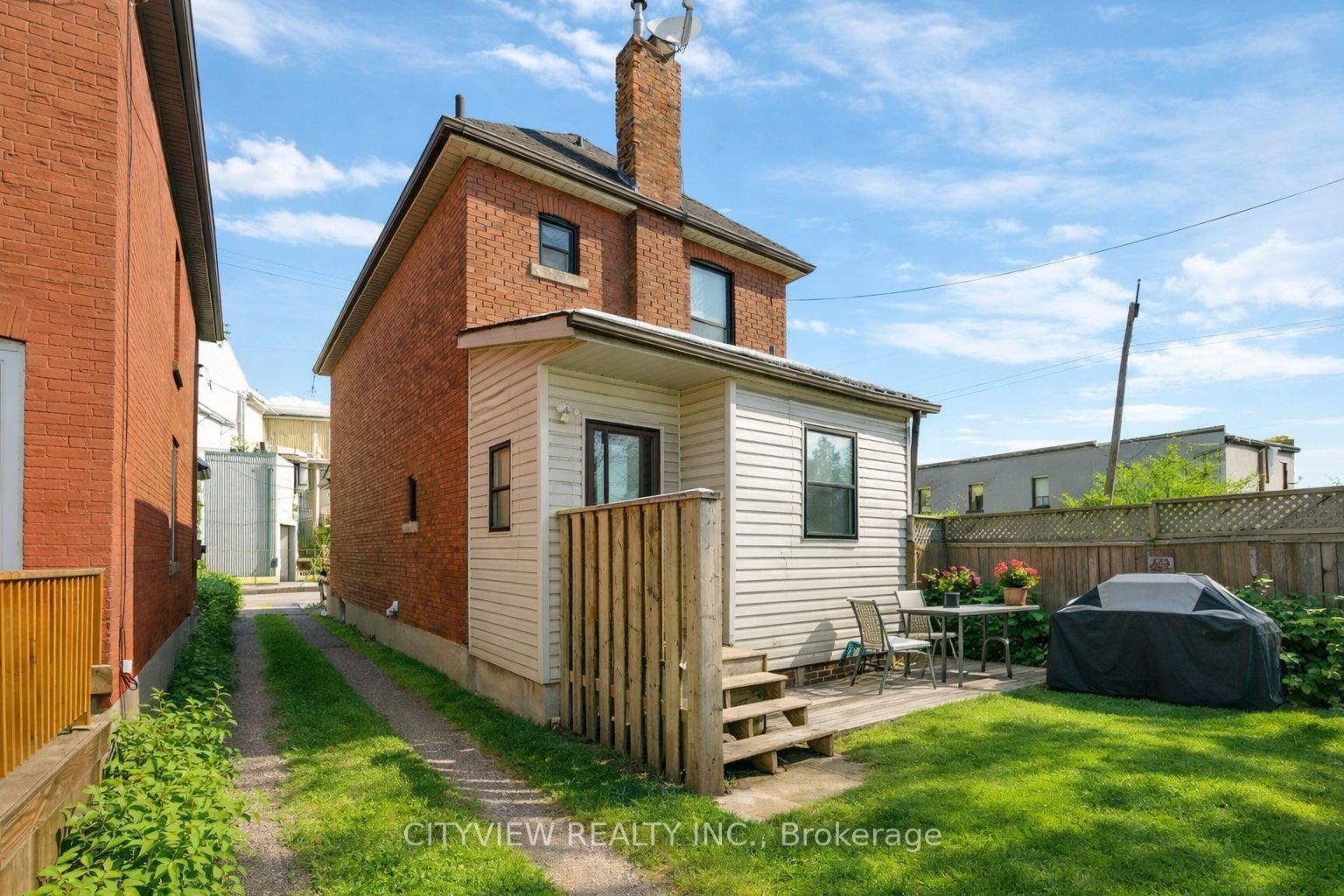 382 Beach Road • Hamilton, ON photo 39