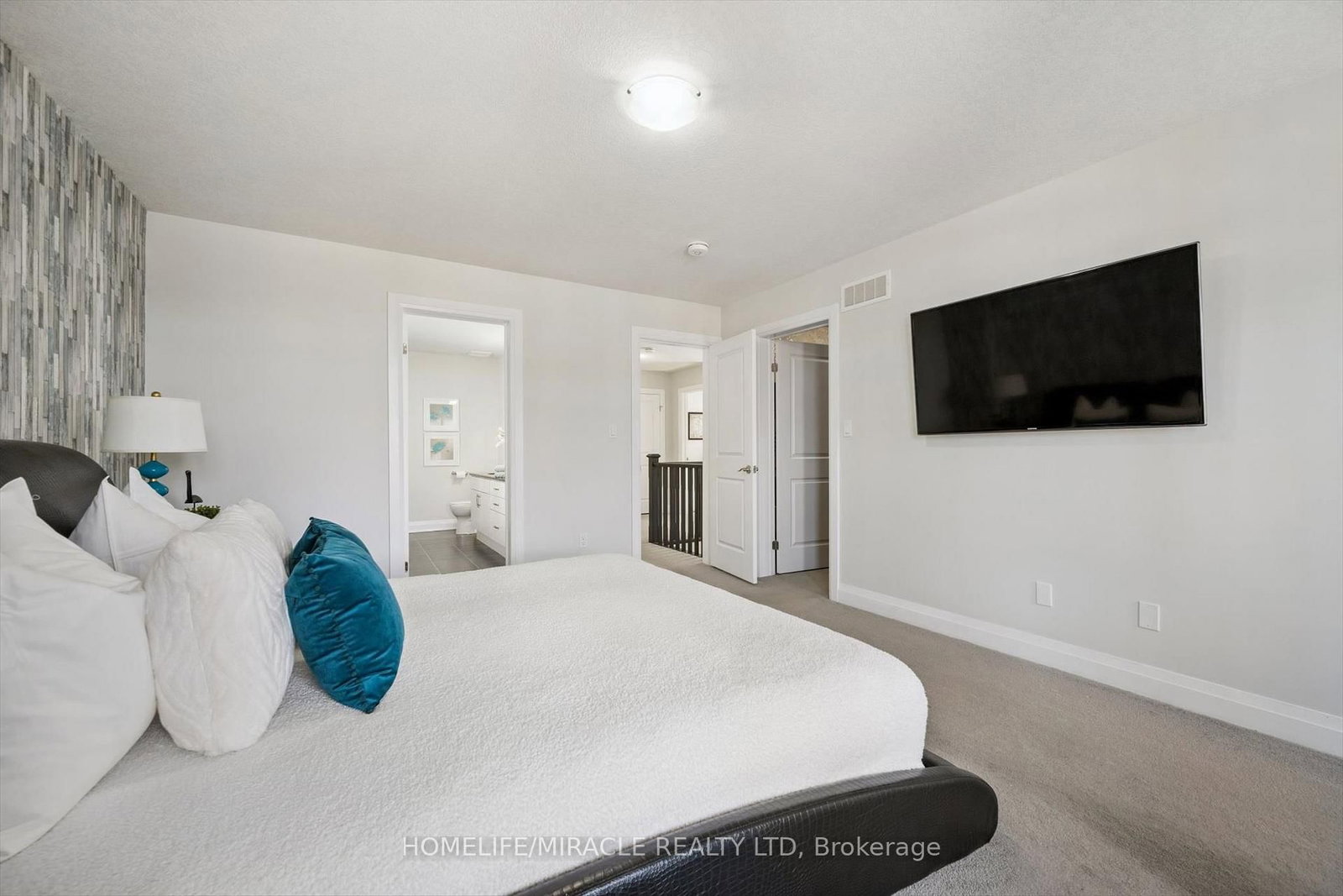 736 Wood Lily Street • Waterloo, ON photo 21