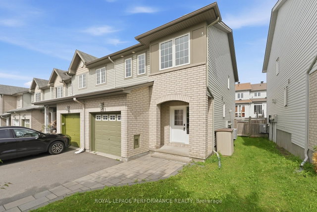 277 Rolling Meadow Crescent
