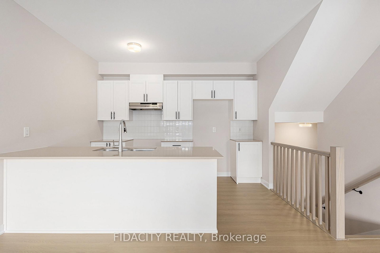 205 Beebalm Crescent • Ottawa, ON photo 9