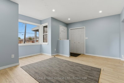 880 Lawrence Hamilton,ON L8K 2A3 — Photo 11