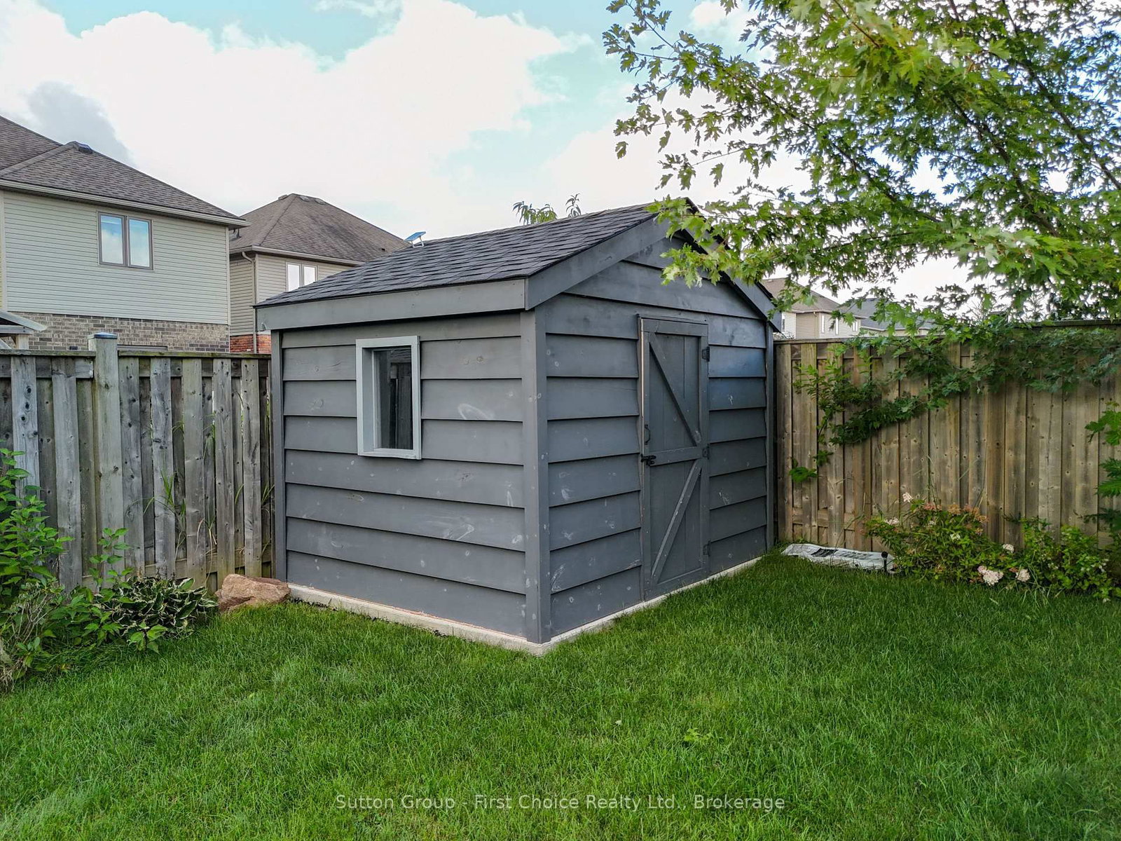 21 Brown Street • Stratford, ON photo 36