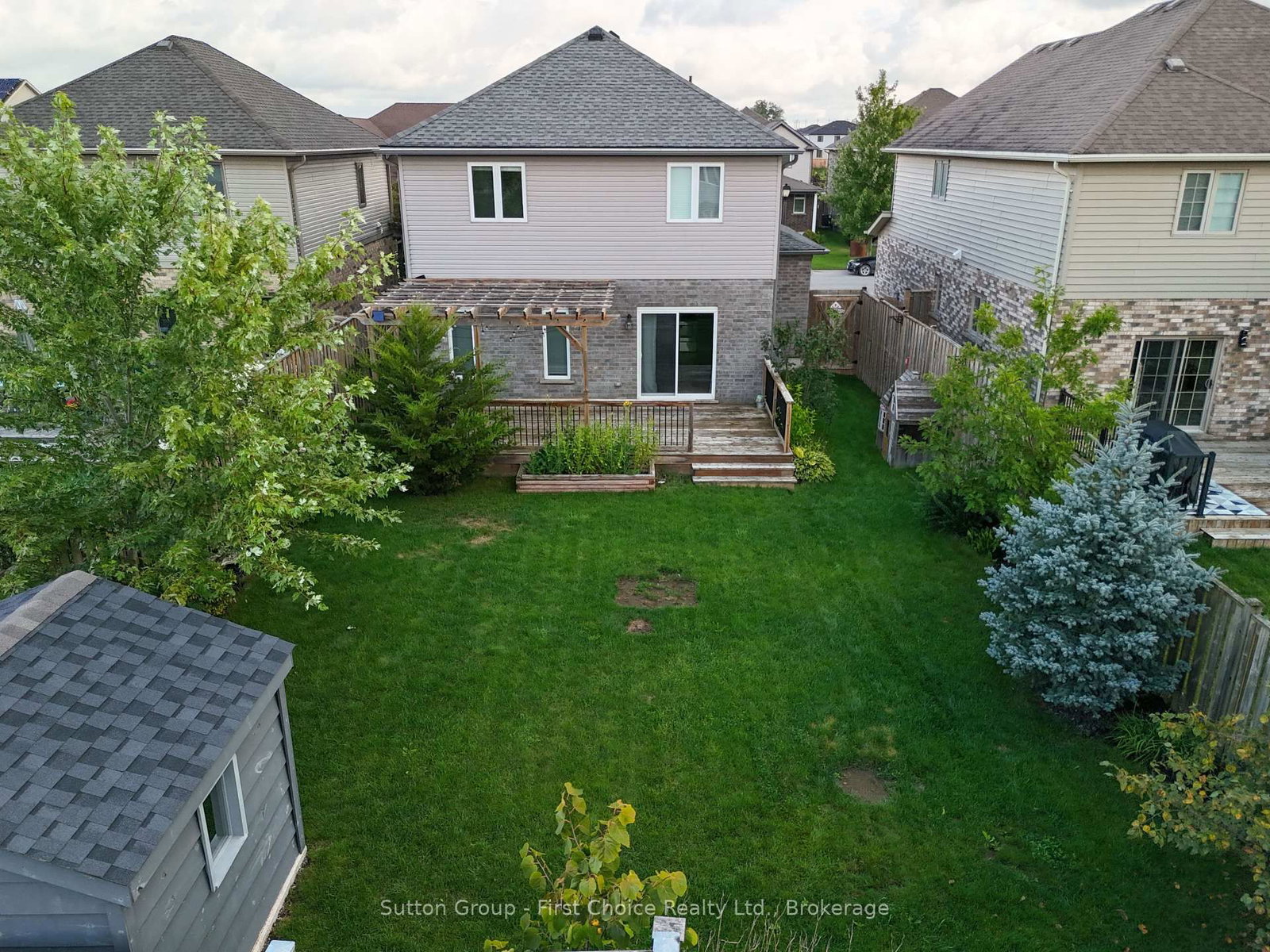 21 Brown Street • Stratford, ON photo 38
