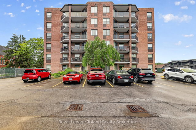 102 - 217 Thames Street S