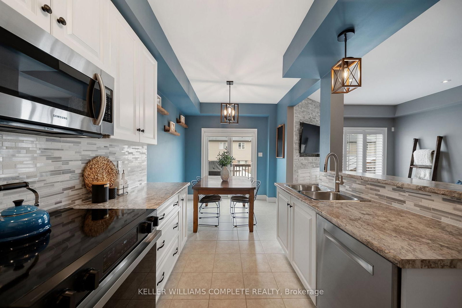 295 Pumpkin Pass • Hamilton, ON photo 12