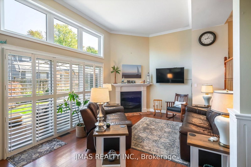 #26 - 5 LAKESIDE Drive