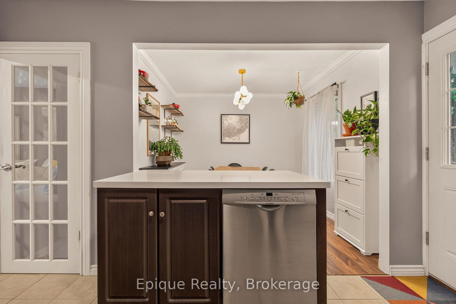 93 S Graham Avenue • Hamilton, ON photo 10