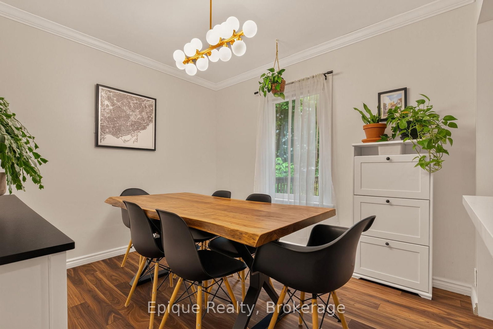 93 S Graham Avenue • Hamilton, ON photo 16