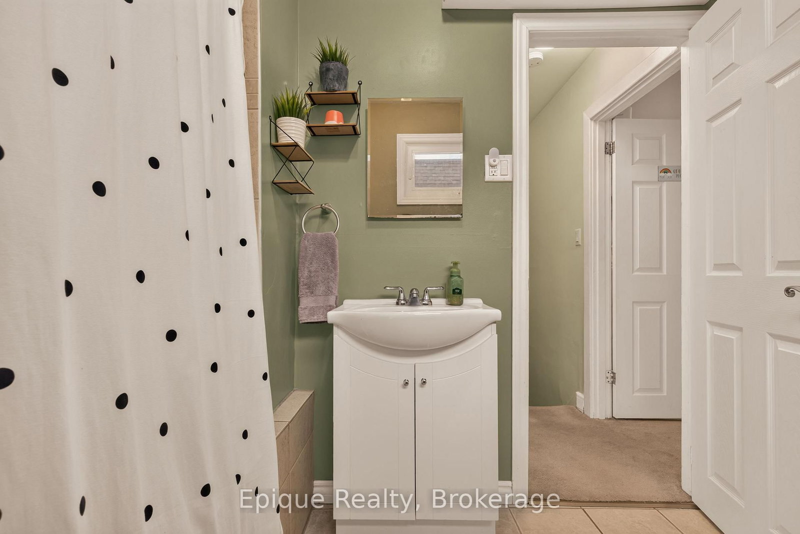 93 S Graham Avenue • Hamilton, ON photo 23