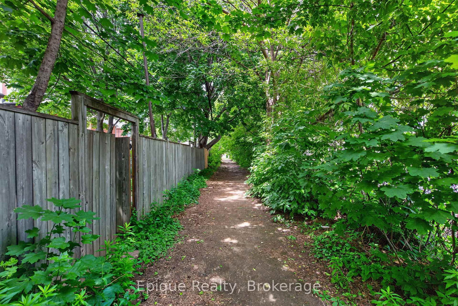 93 S Graham Avenue • Hamilton, ON photo 34