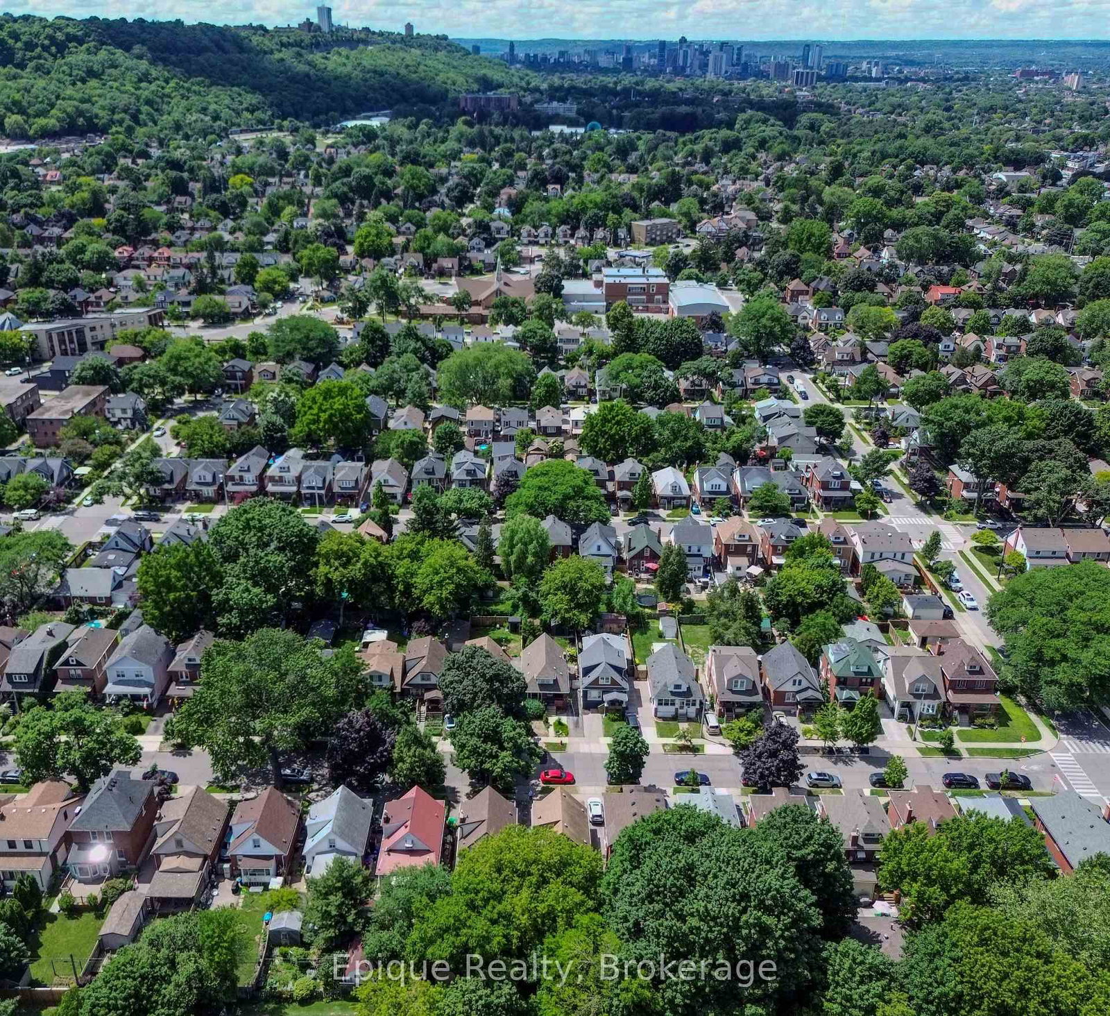 93 S Graham Avenue • Hamilton, ON photo 37