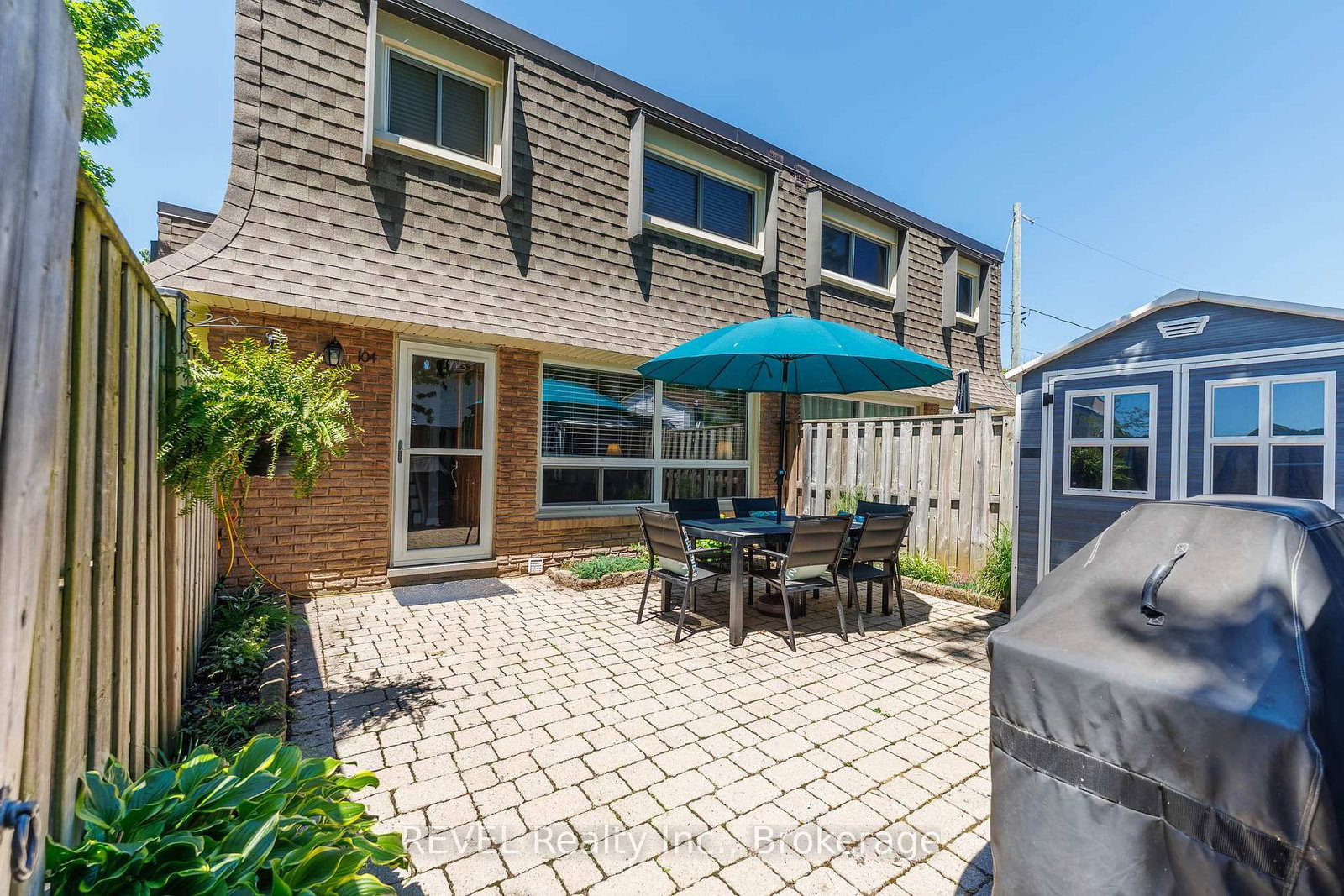 5 Woodlawn Court, Unit 104