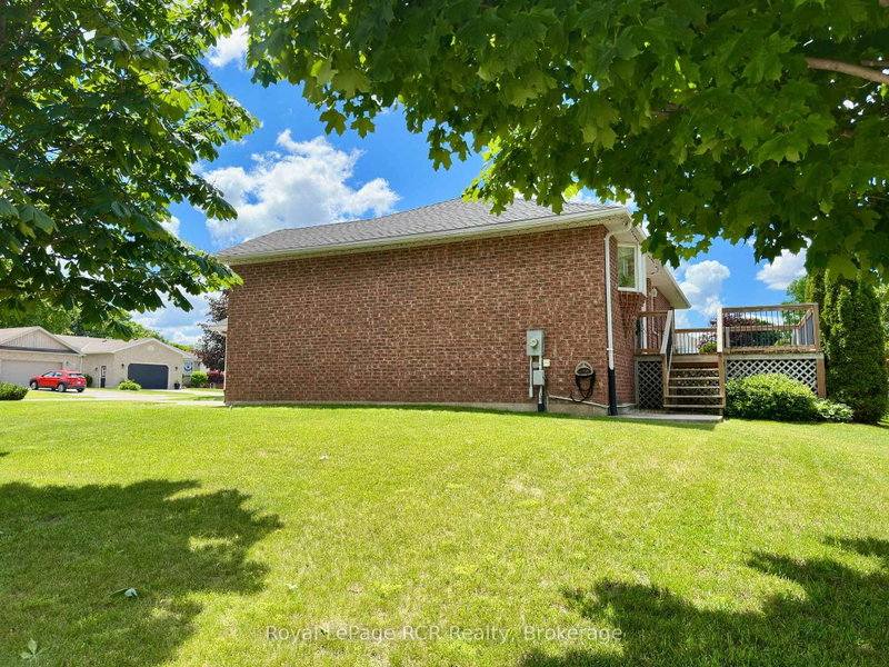238 4th Street Crescent