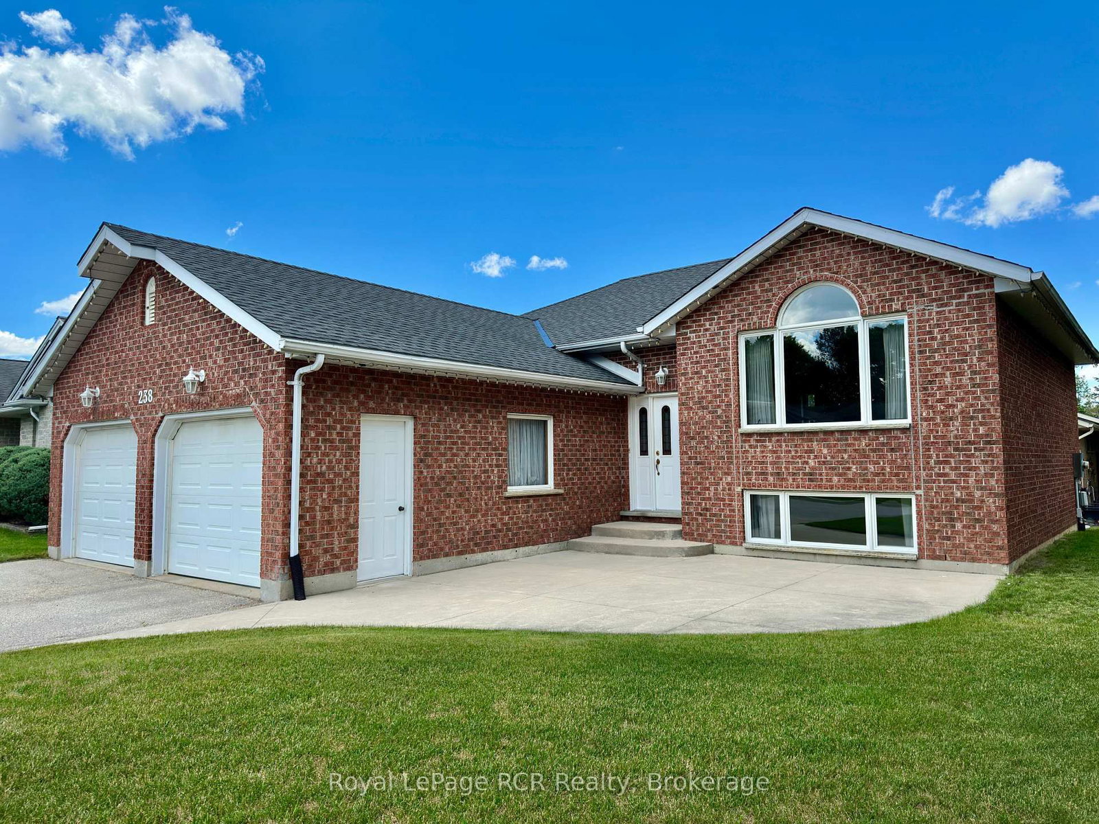 238 4th Street Crescent • Hanover, ON photo 9