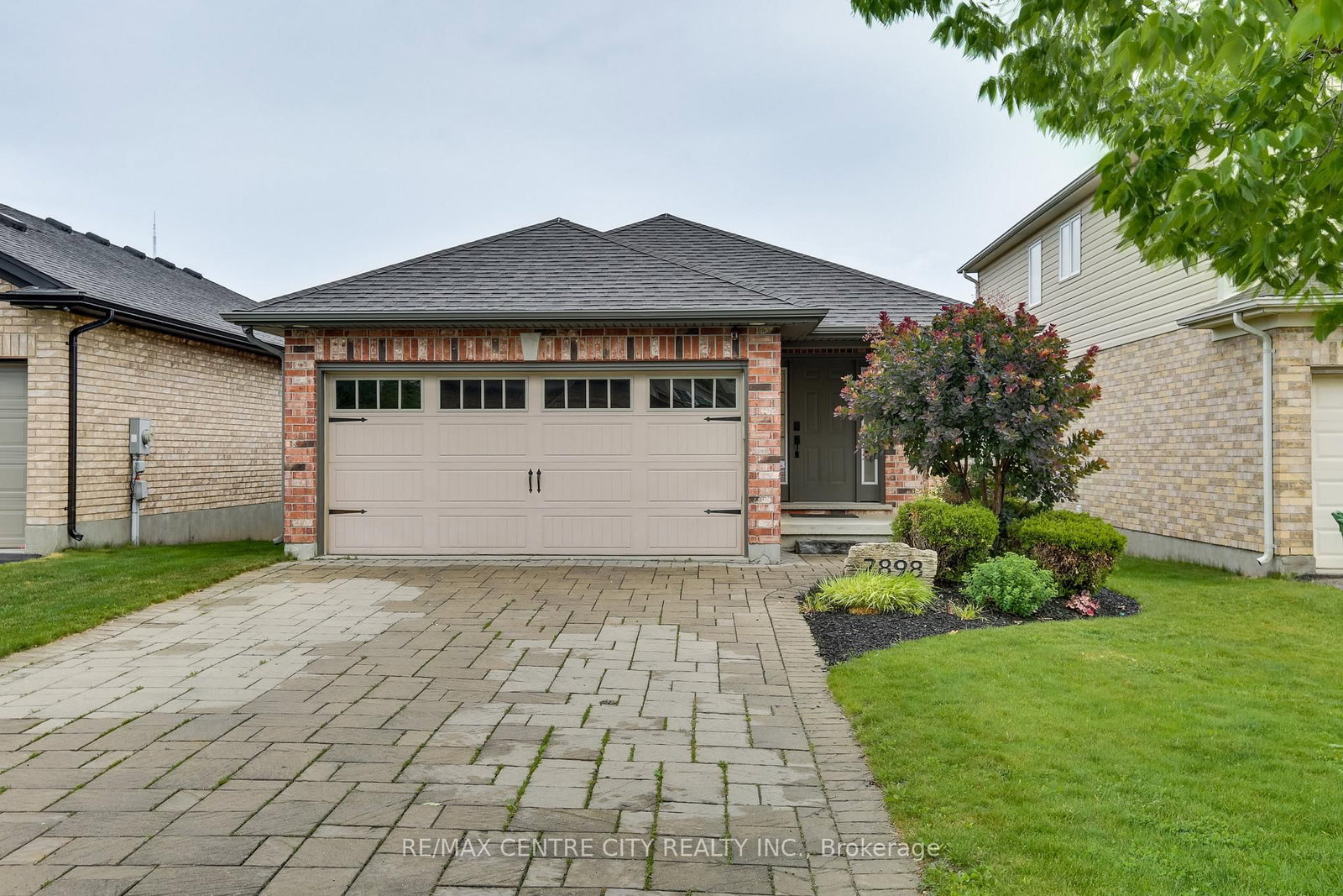2898 Biddulph Street, London South