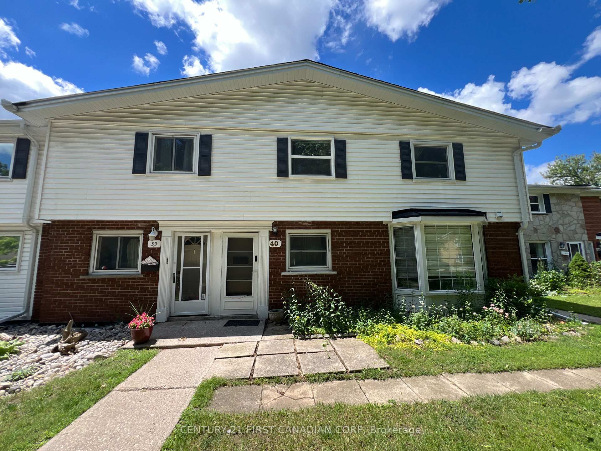 40 Arbour Glen Crescent
