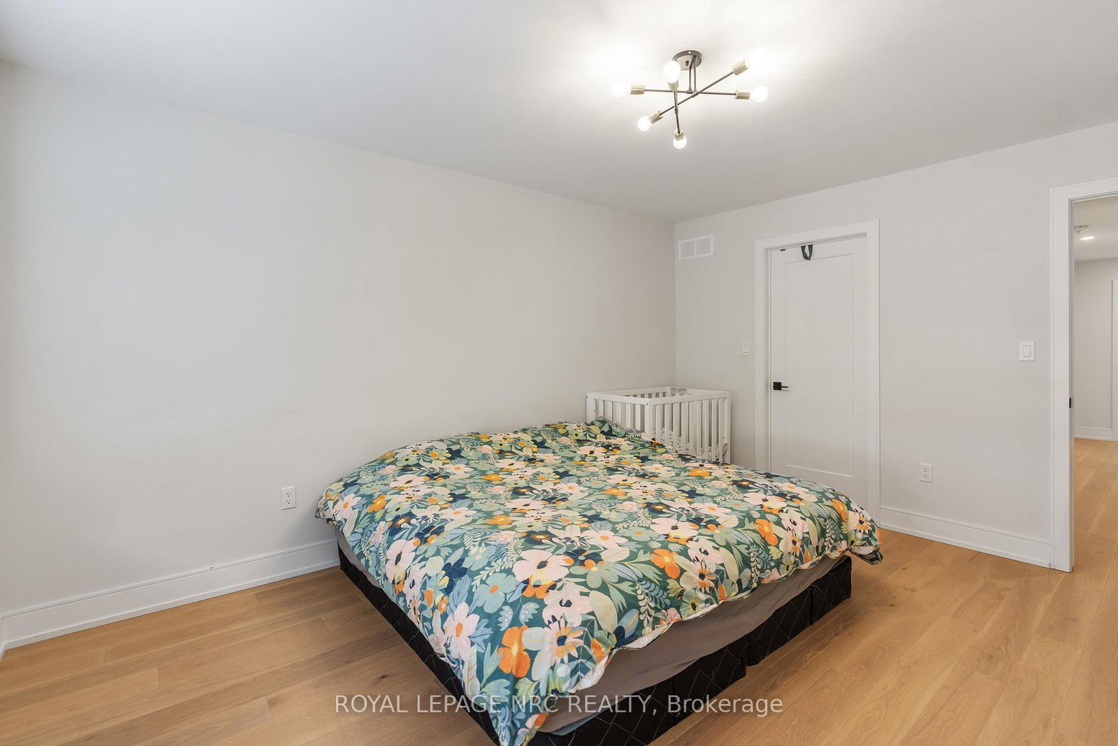 7386 Splendour Drive • Niagara Falls, ON photo 13