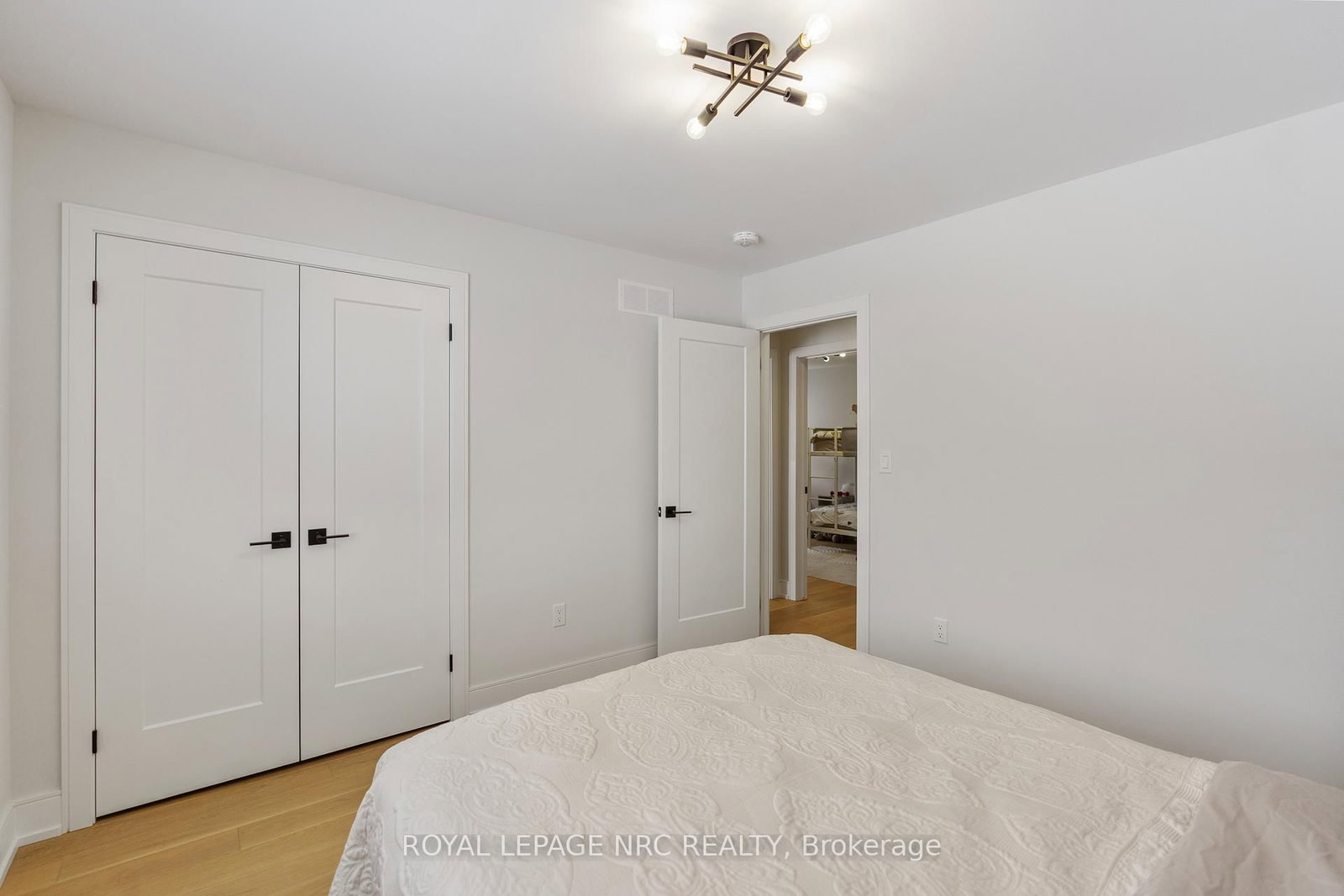 7386 Splendour Drive • Niagara Falls, ON photo 18