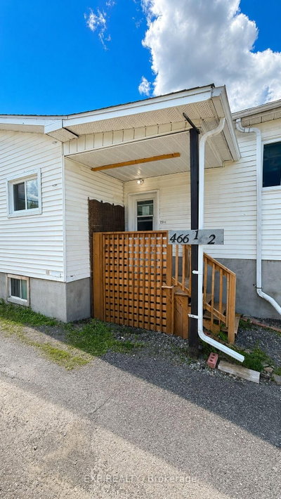 466-468 Catherine Street • Hawkesbury, ON photo 3