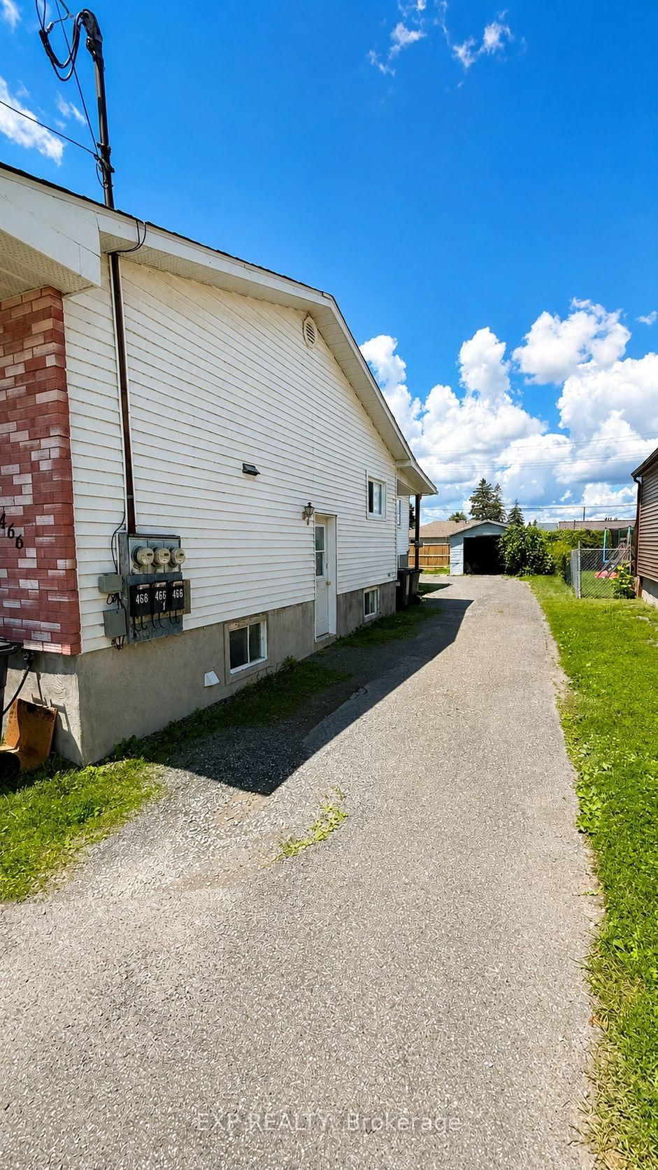466-468 Catherine Street • Hawkesbury, ON photo 4