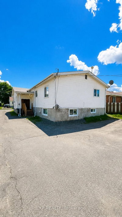 466-468 Catherine Street • Hawkesbury, ON photo 5