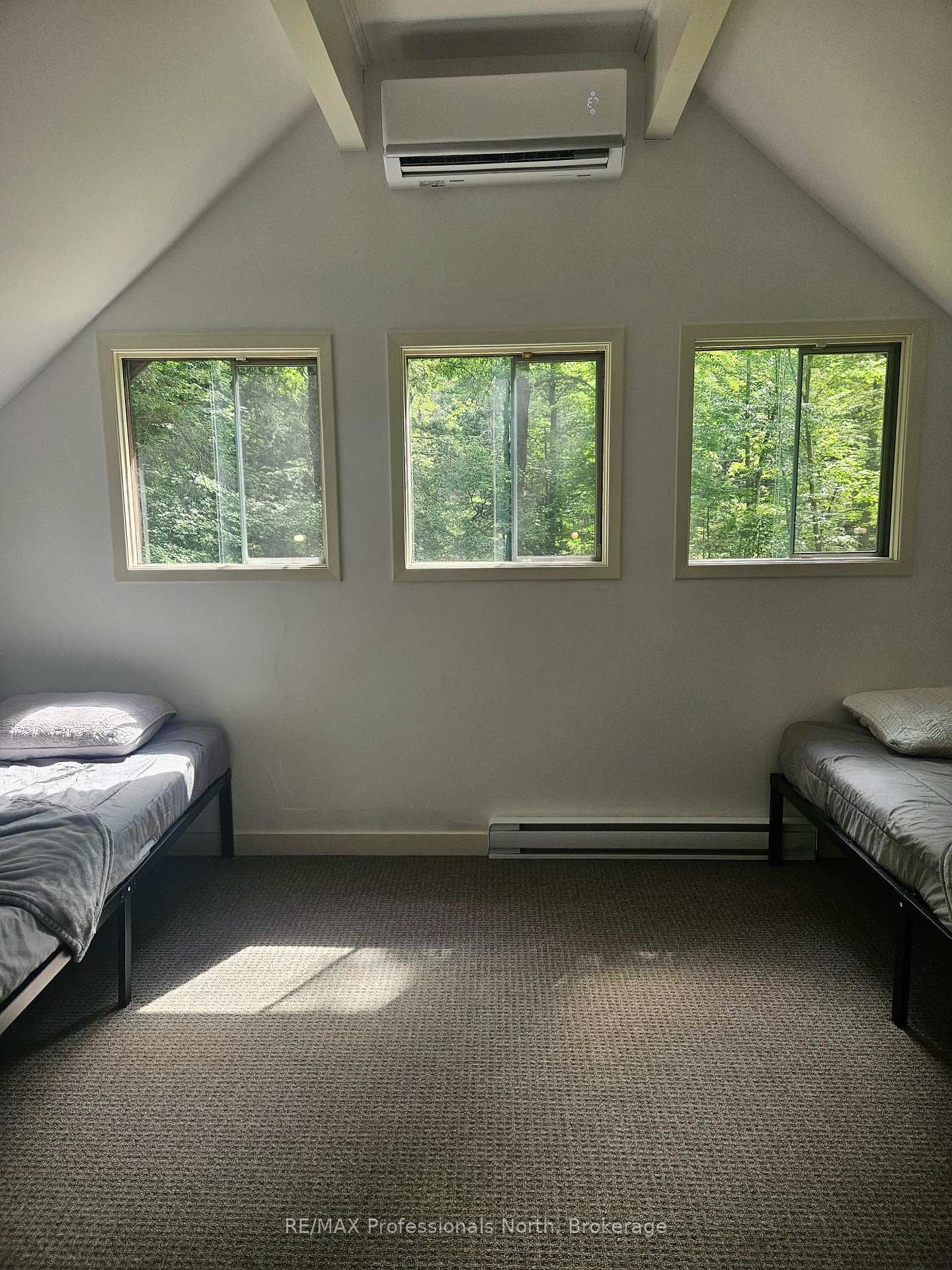 1019 Springdale Shores PVT • Bracebridge, ON photo 11