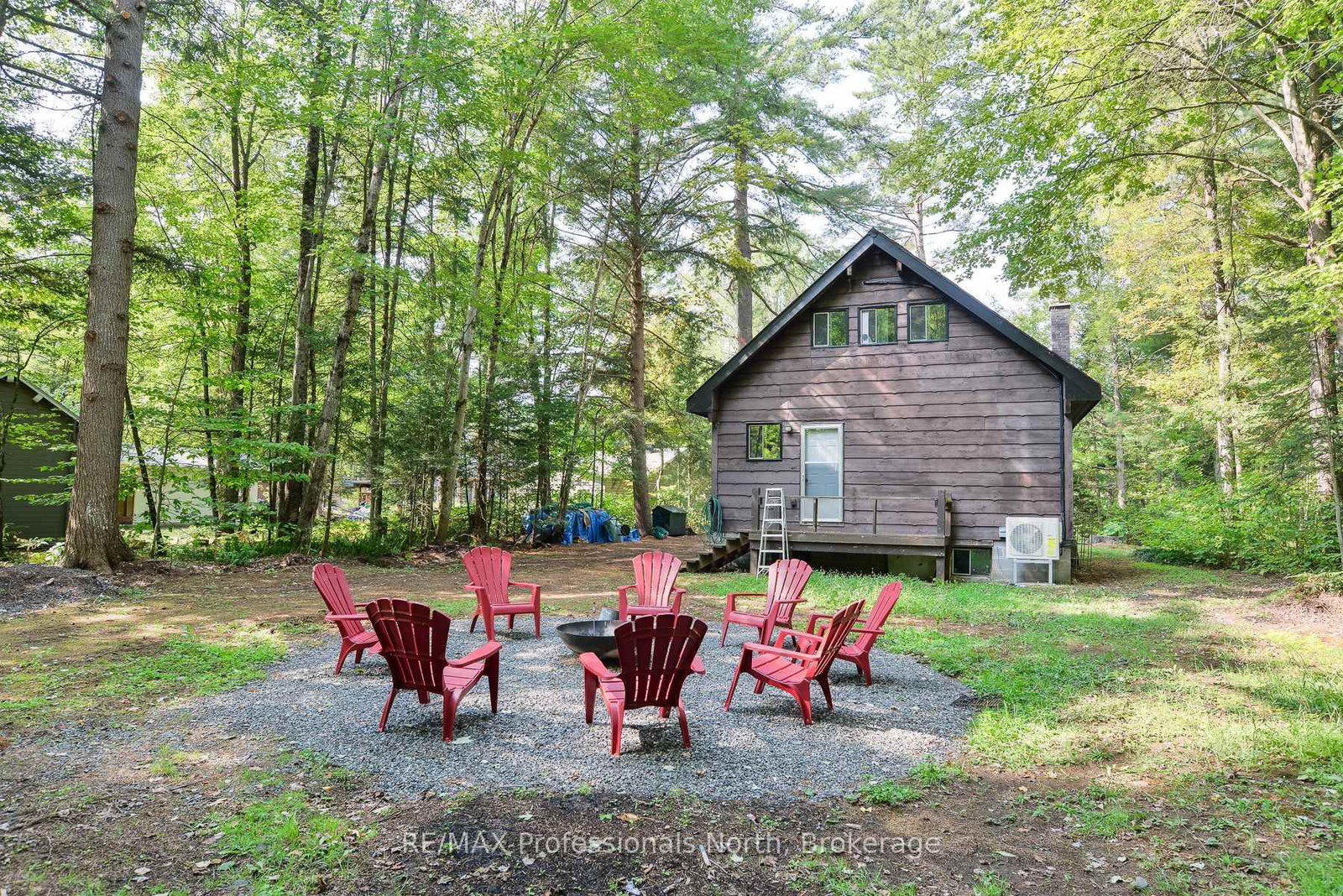 1019 Springdale Shores PVT • Bracebridge, ON photo 16