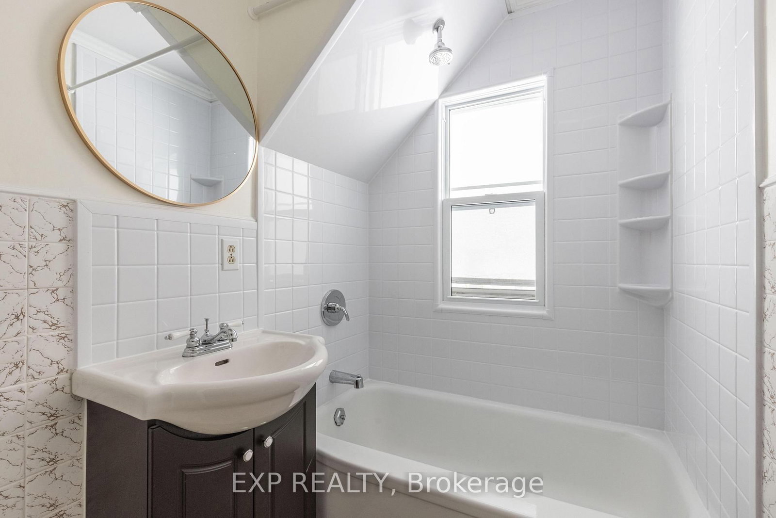 412 South Pelham Road • Welland, ON photo 18