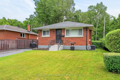 898 Charleswood Avenue