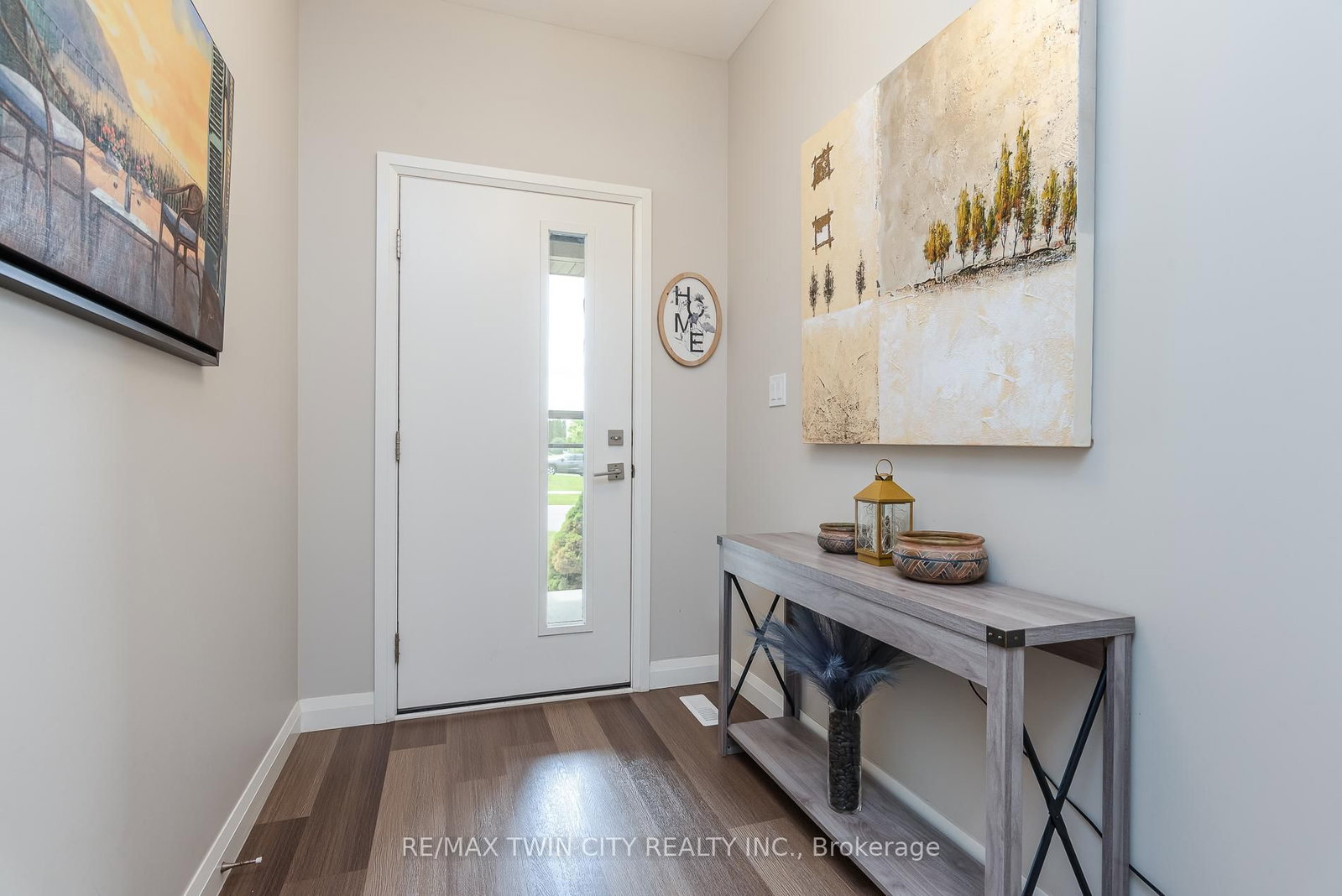 82 Rowe Avenue, South Huron — photo 4