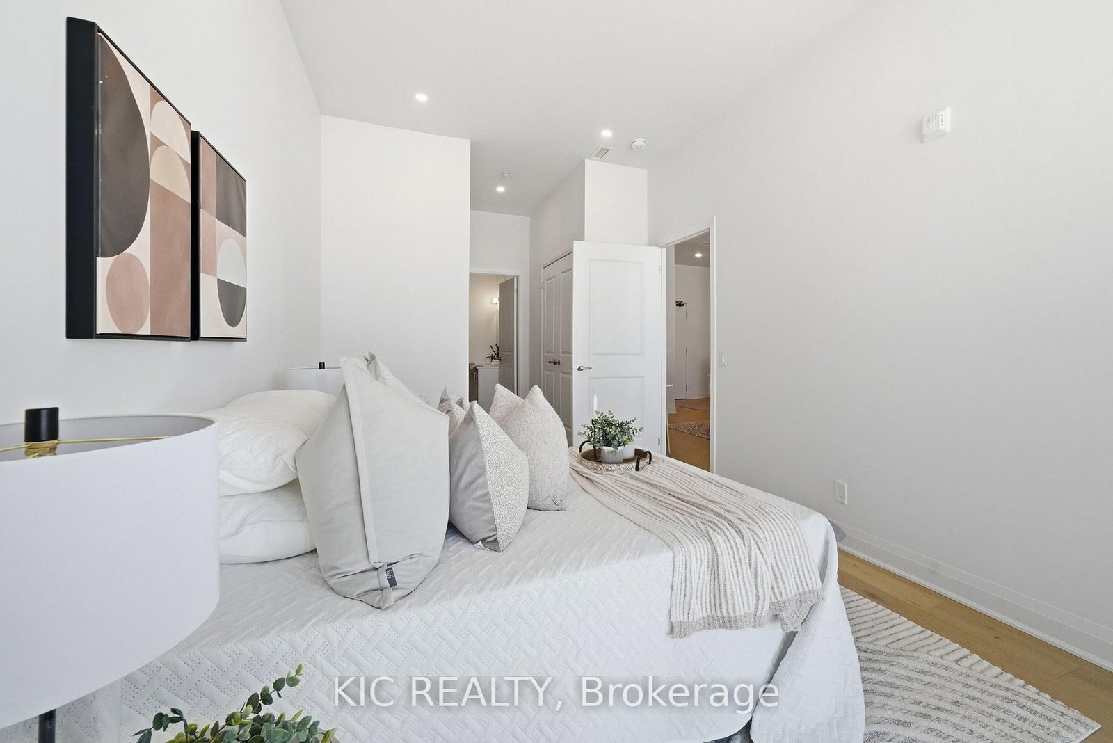 99 Louisa Street • #210 • Kawartha Lakes, ON photo 16